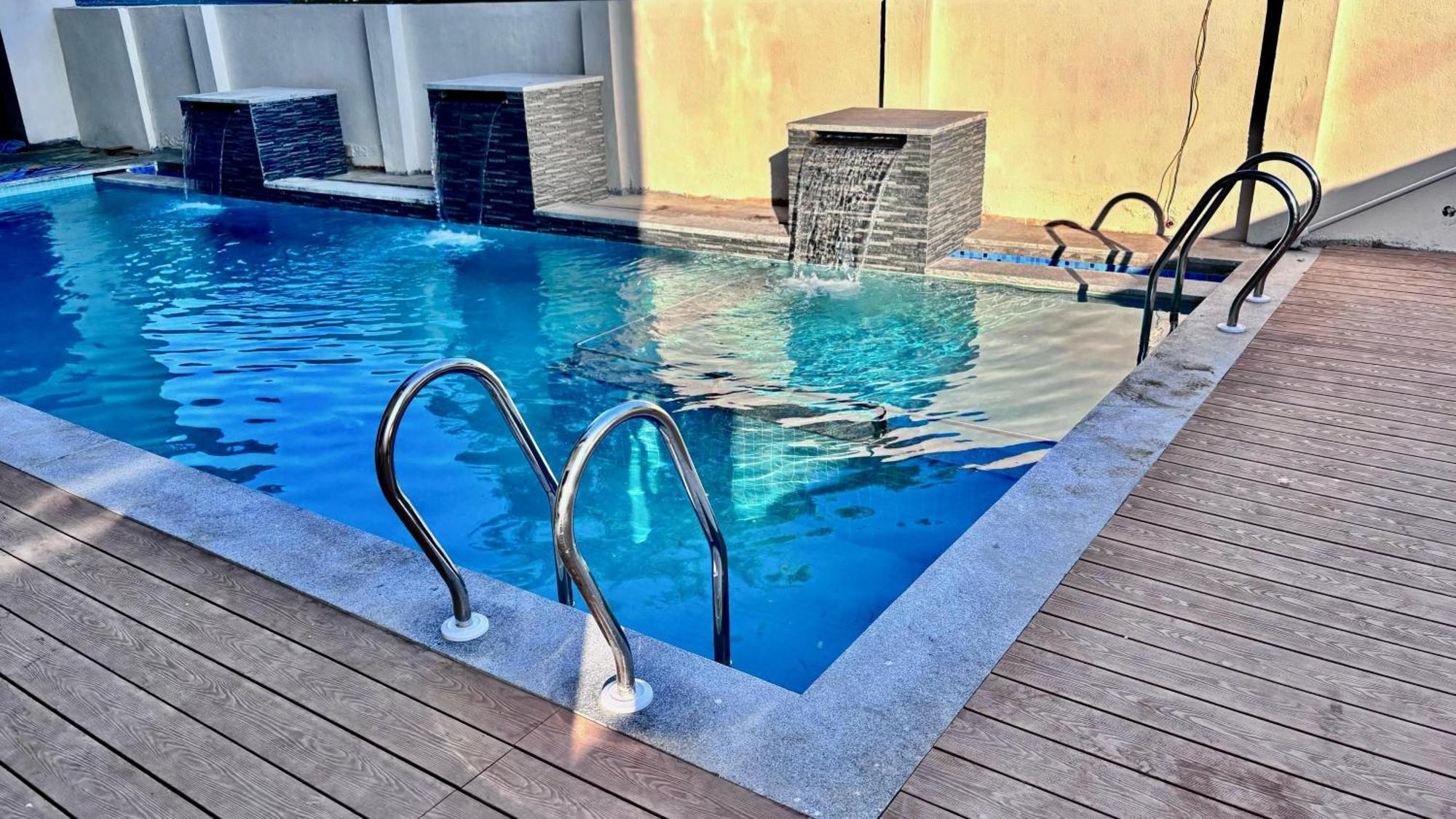 Hotel Castle Manor - Auroville Beach 蓬蒂切里 外观 照片